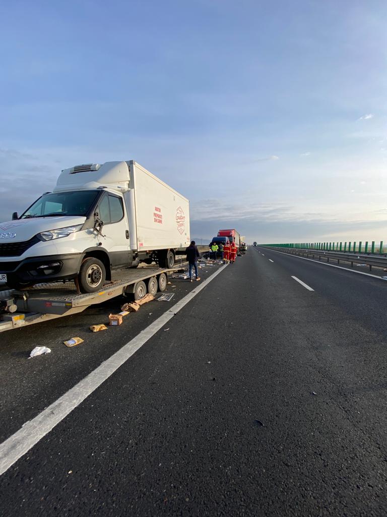 Carambol pe autostrada A1. Șase mașini au fost implicate în accident. FOTO - Imaginea 2