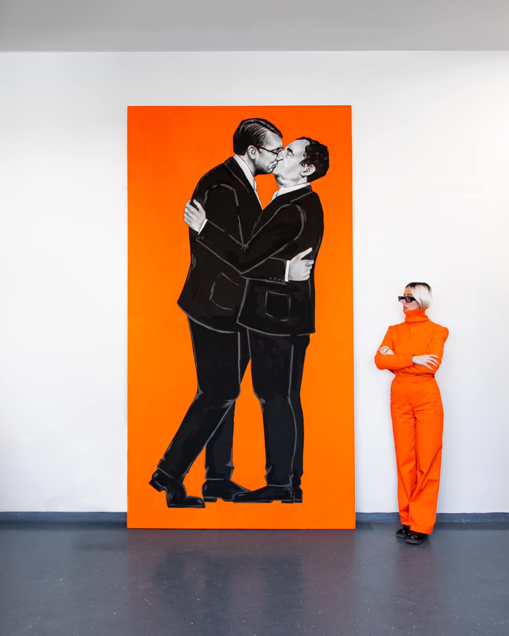 Ce a pățit o artistă după ce i-a pictat pe preşedintele sârb şi premierul kosovar sărutându-se GALERIE FOTO - Imaginea 5