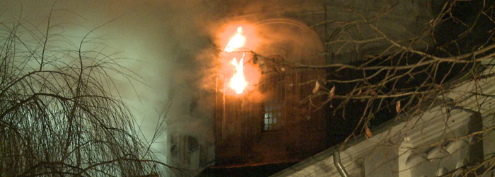Incendiul care a distrus turla Bisericii Sfantul Pantelimon din Capitala a fost stins