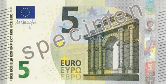 BCE a prezentat joi noua bancnota de 5 euro, care va fi pusa in circulatie din luna mai