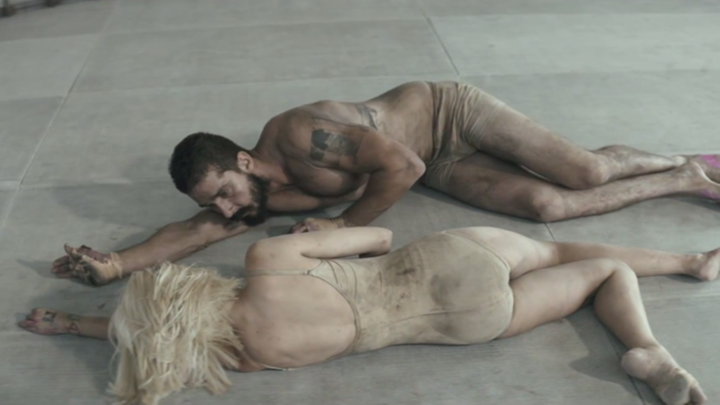Sia, fortata sa-si ceara scuze pentru videoclipul controversat al piesei Elastic Heart: Am anticipat acuzatiile de pedofilie