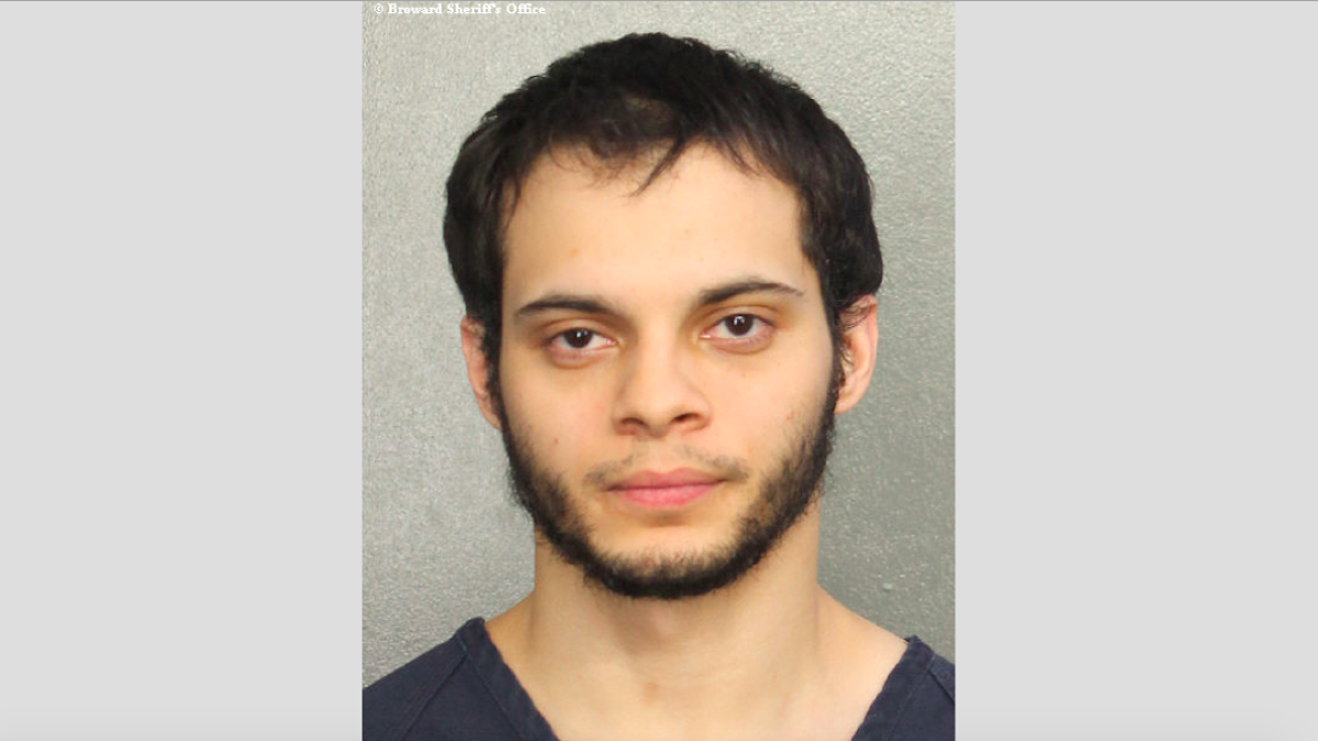 Autorul atacului din Florida a fost pus sub acuzare si risca pedeapsa capitala. FBI: A ales aeroportul pentru a ataca