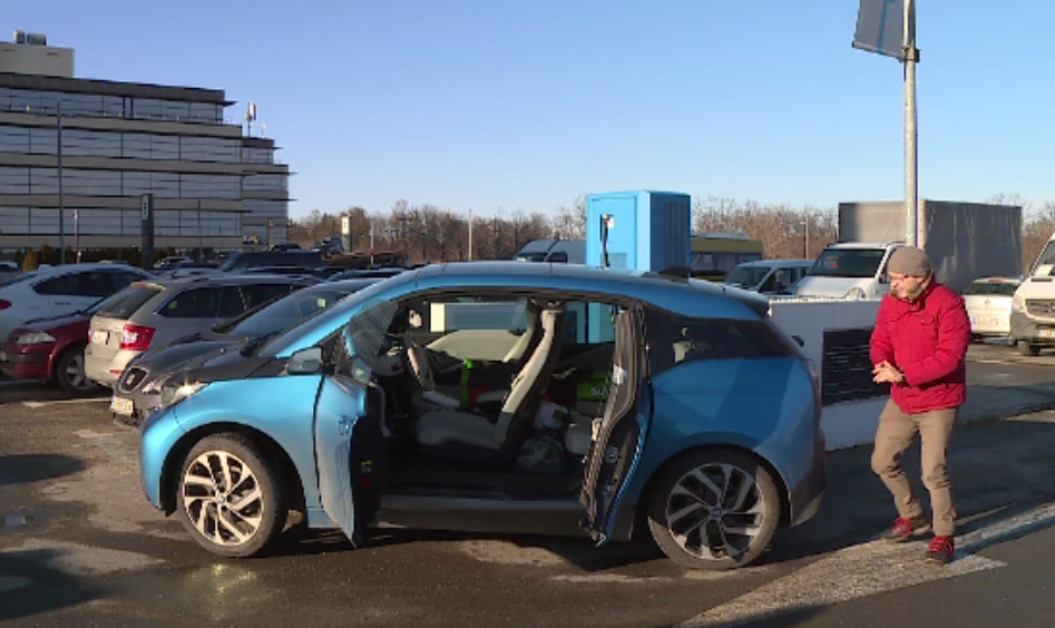 Statul român promite mai multe prize pentru mașinile electrice, pentru a încuraja vânzările