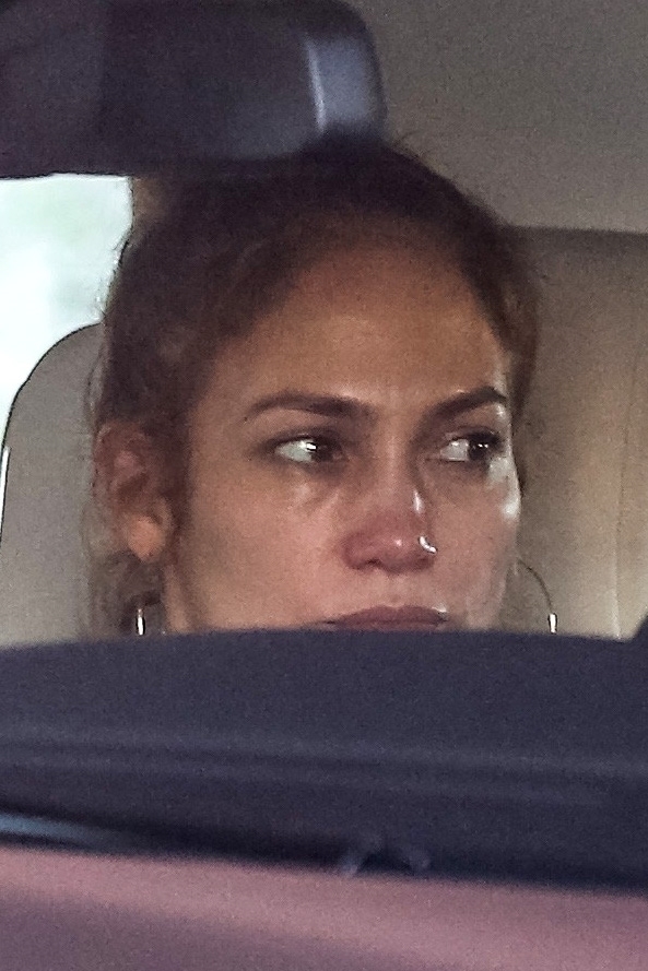 Noi imagini cu Jennifer Lopez au devenit virale. Ce se întâmplă între ea și iubitul ei - Imaginea 2