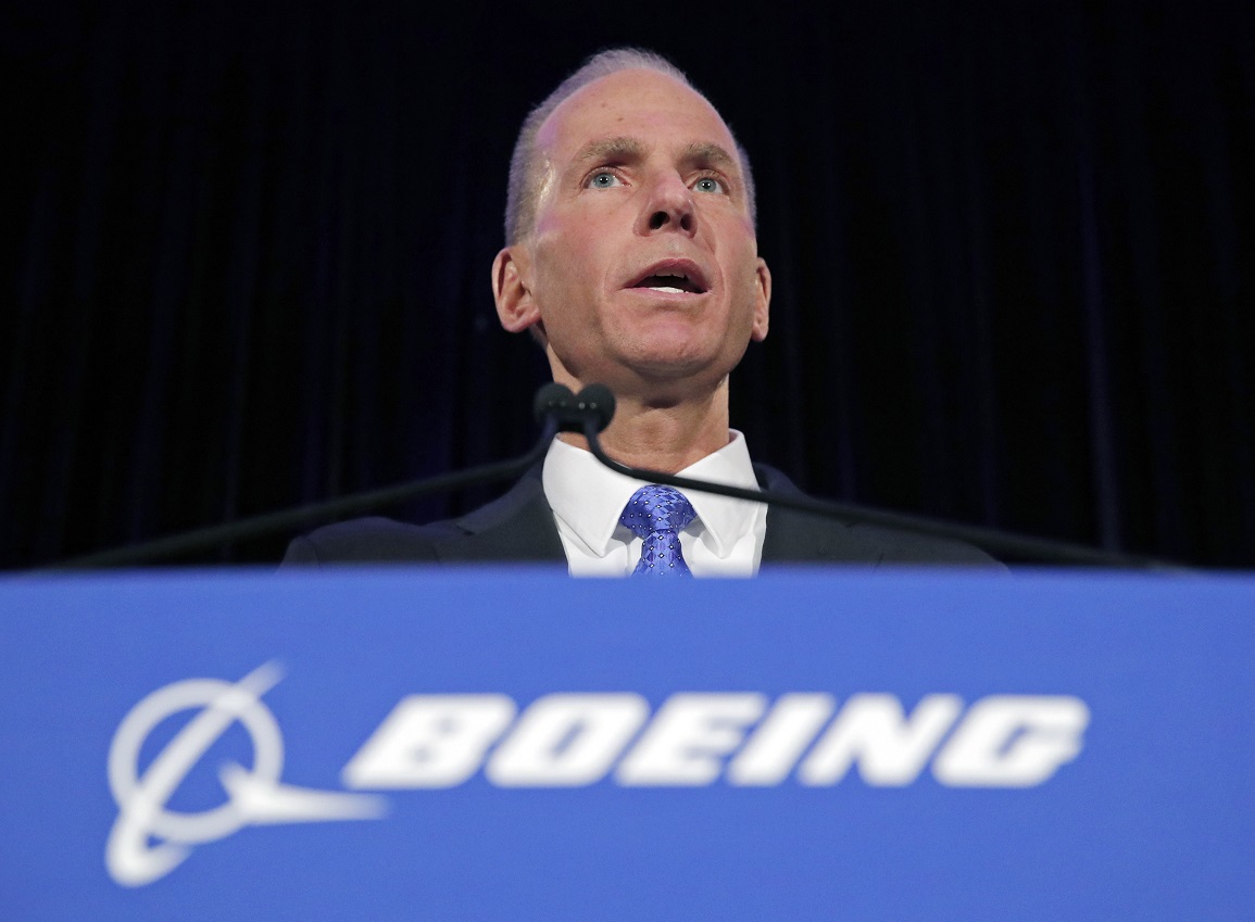 Directorul Boeing demis după dezastrul 737 MAX va primi totuşi 62 de milioane de dolari