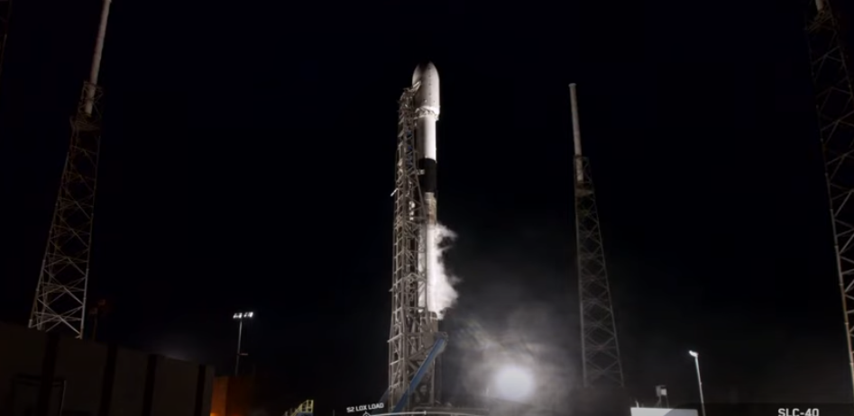 SpaceX a lansat cu succes un satelit de telecomunicaţii pentru Turcia. VIDEO