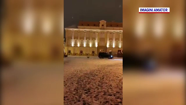 Drifturi cu mașină de lux în Piața Unirii din Timișoara. Reacția poliției
