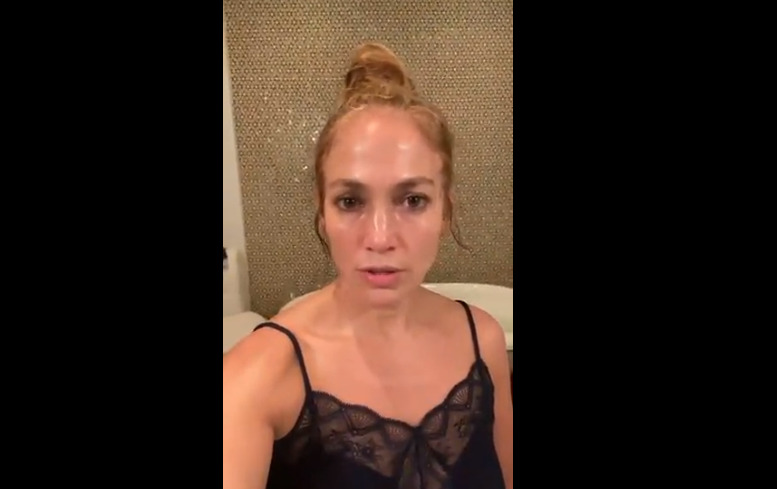 Jennifer Lopez le răspunde fanilor care cred că are injecții cu Botox în față