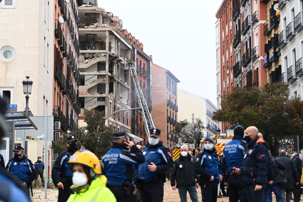 Explozie puternică în Madrid. Trei oameni au murit după ce o clădire s-a prăbușit parțial. VIDEO - Imaginea 2