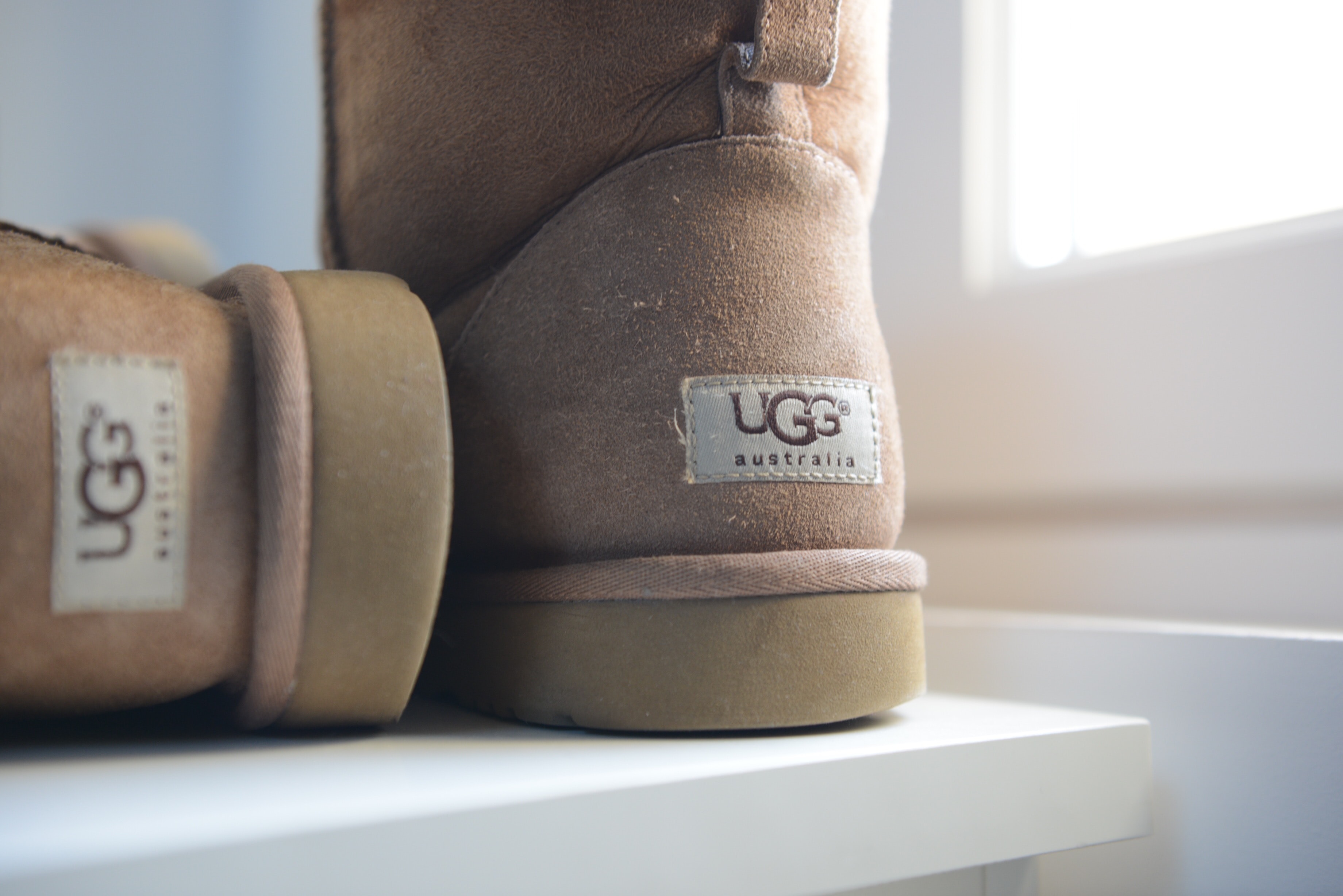 (P) Cum recunoști o pereche originală de cizme UGG