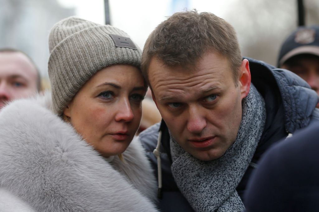 Soția lui Aleksei Navalnîi, reținută în timpul protestelor. FOTO cu aceasta din duba poliției