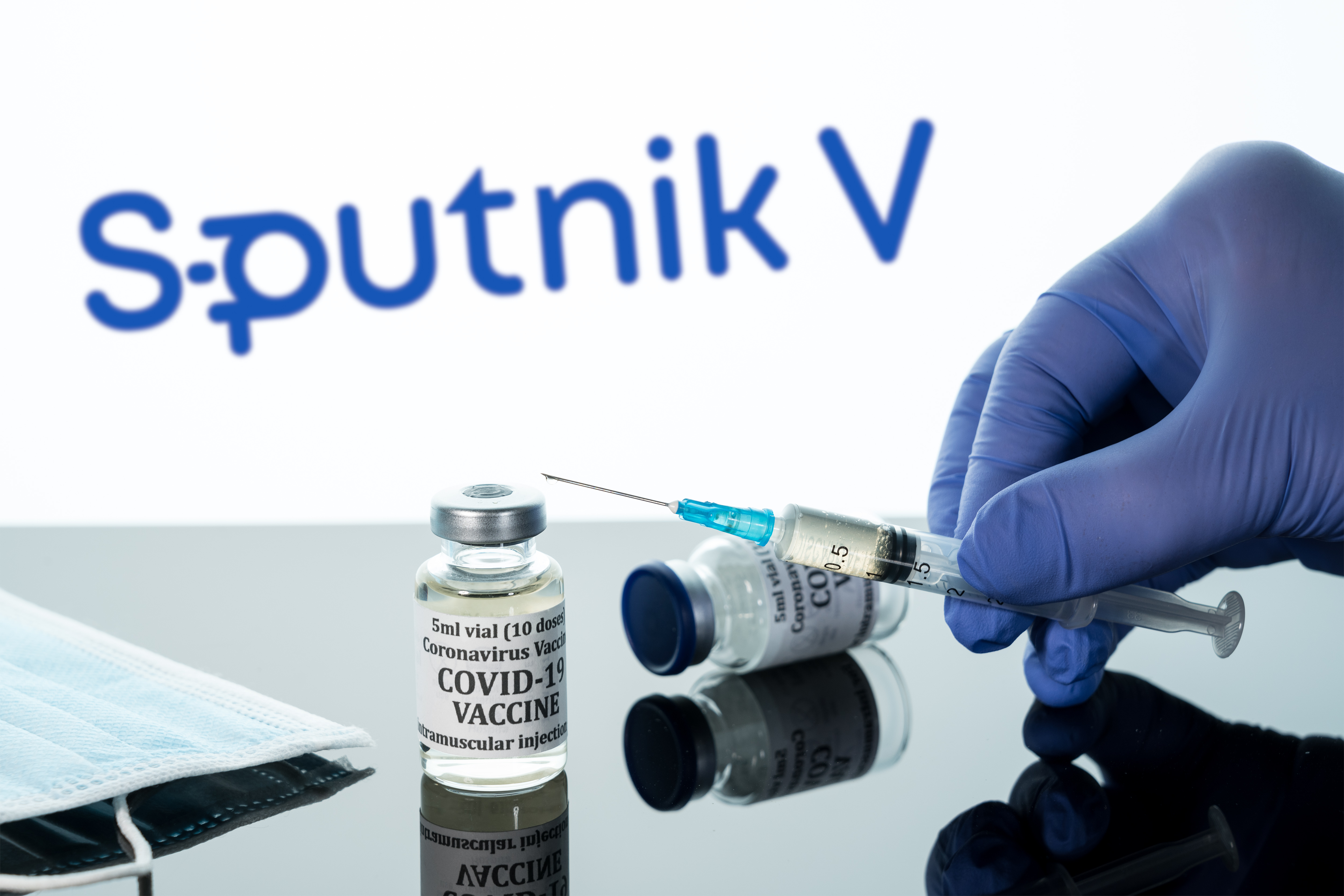 Rusia a omologat o versiune ”light” a vaccinului său anti-Covid. Se administrează într-o singură doză
