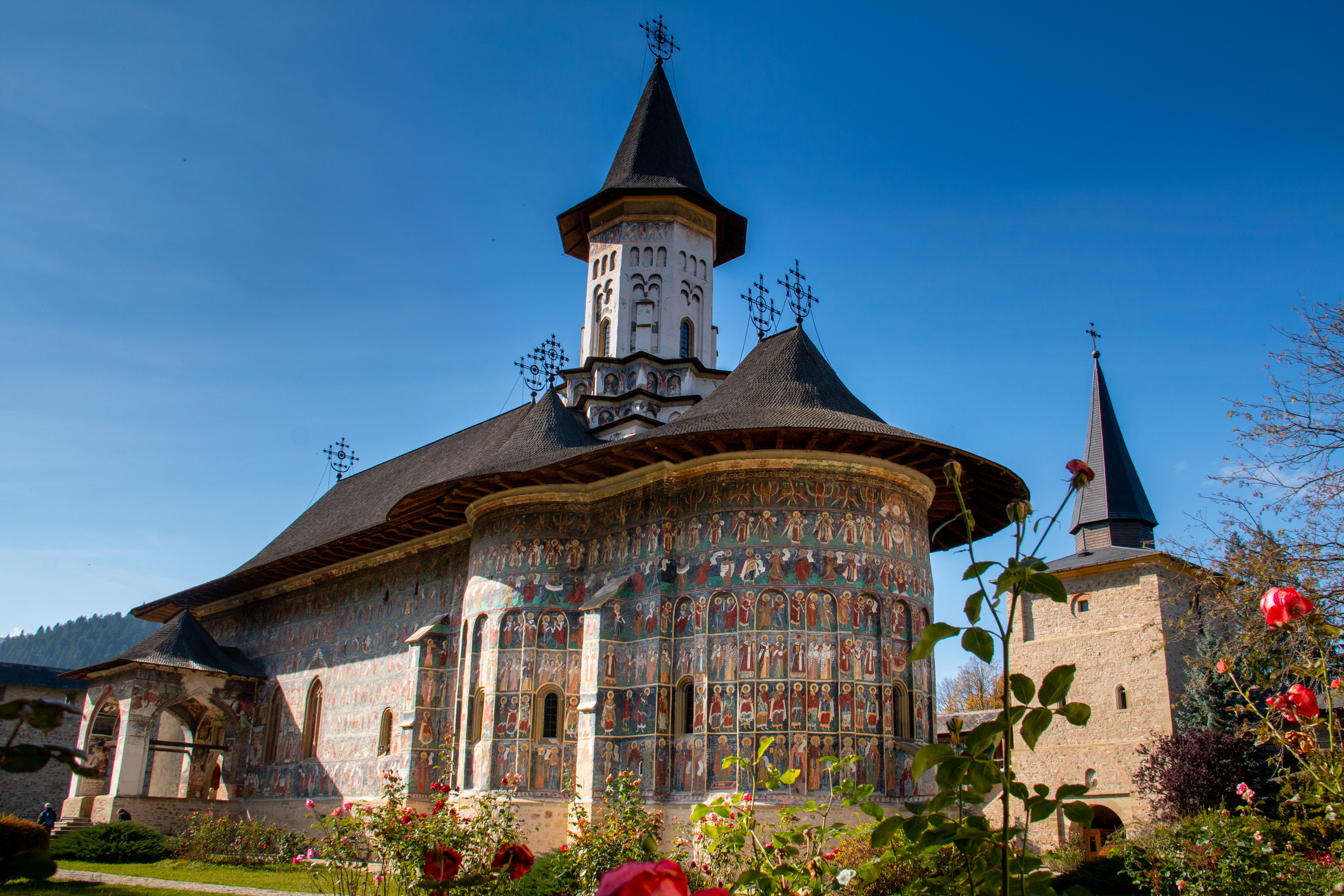 Mănăstirile din Bucovina și Bucureștiul, pe lista Bloomberg a celor 25 locuri din lume pe care trebuie să le vezi în 2022