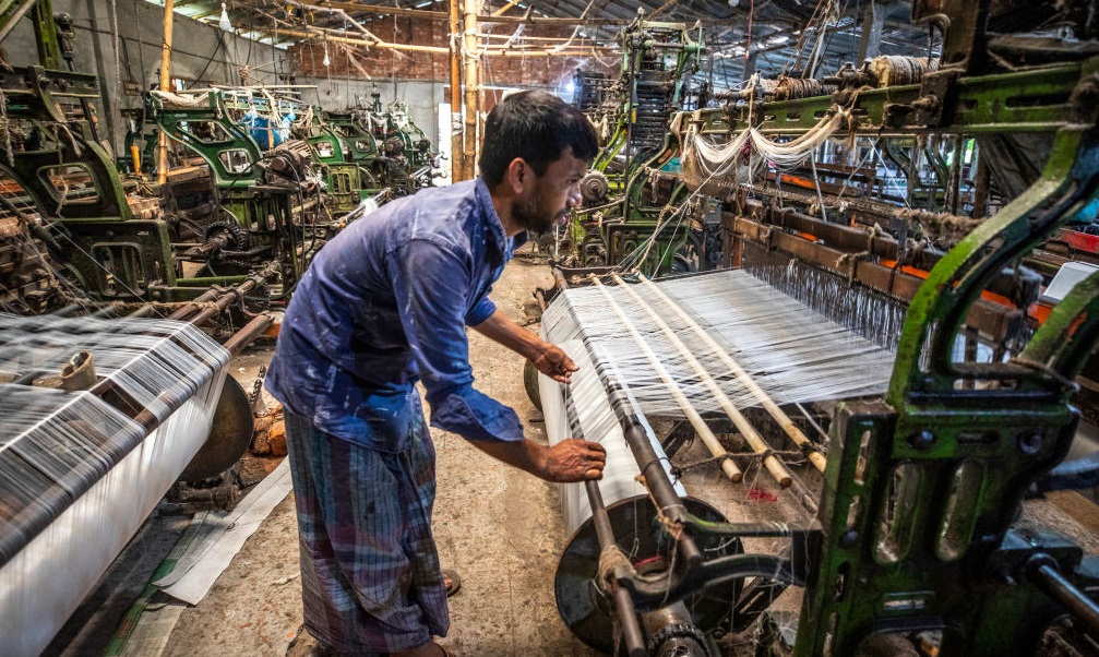 Tragedie în India. Şase muncitori dintr-o fabrică de textile au murit după ce au inhalat gaz toxic