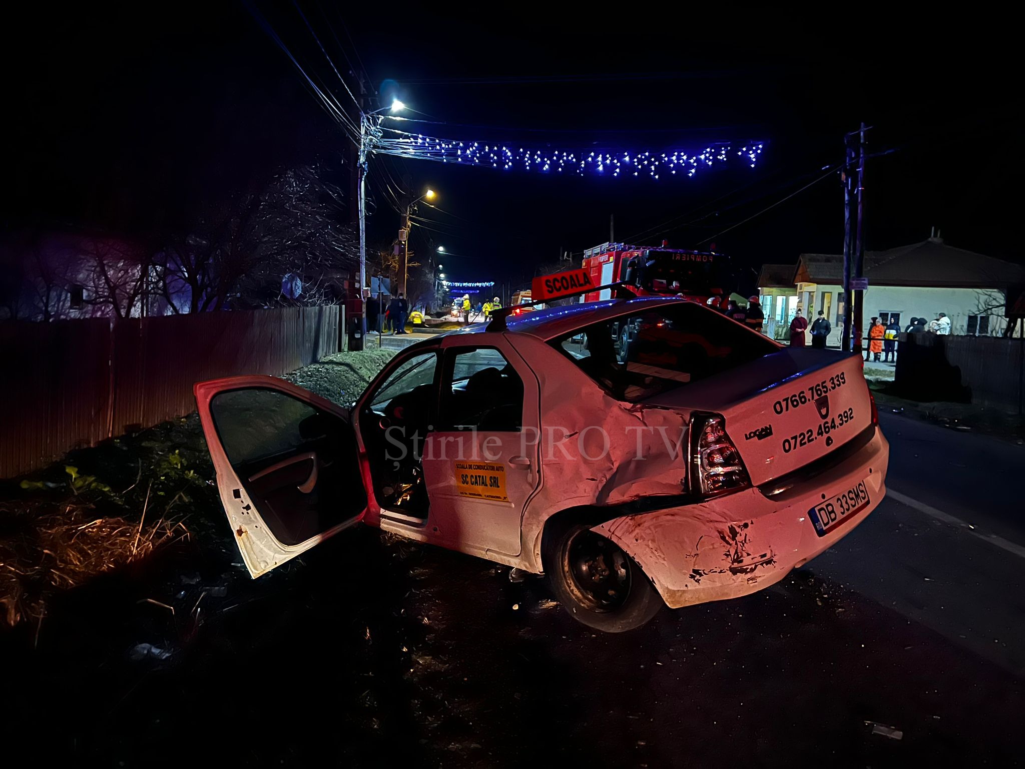 Accident grav în Dâmbovița produs de elevul unei școli de șoferi. Șapte răniți, între care trei pietoni. FOTO și VIDEO