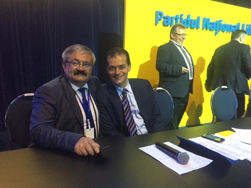 Un primar PNL a semnat pe listele AUR pentru demiterea președintelui Iohannis