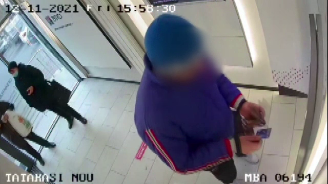 Un bărbat care ar fi furat bani dintr-un bancomat s-a predat, după ce imaginile cu el au ajuns pe internet
