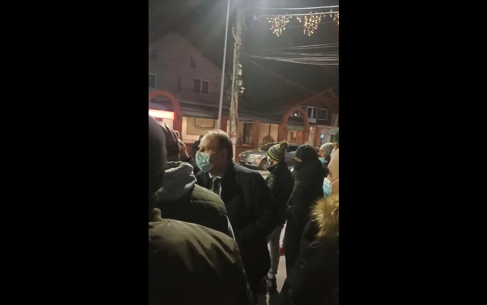 VIDEO. A doua seară de proteste la Bolintin Vale, unde un localnic a fost ucis după ce a fost lovit cu o piatră în cap