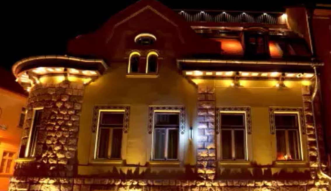 Brașovenii investesc în iluminatul decorativ al locuințelor. Cererile sunt din ce în ce mai mari