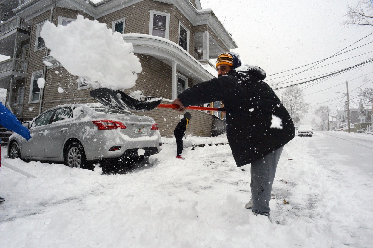 O furtună de zăpadă a pus în alertă peste 80 de milioane de americani. Cele mai afectate regiuni din SUA