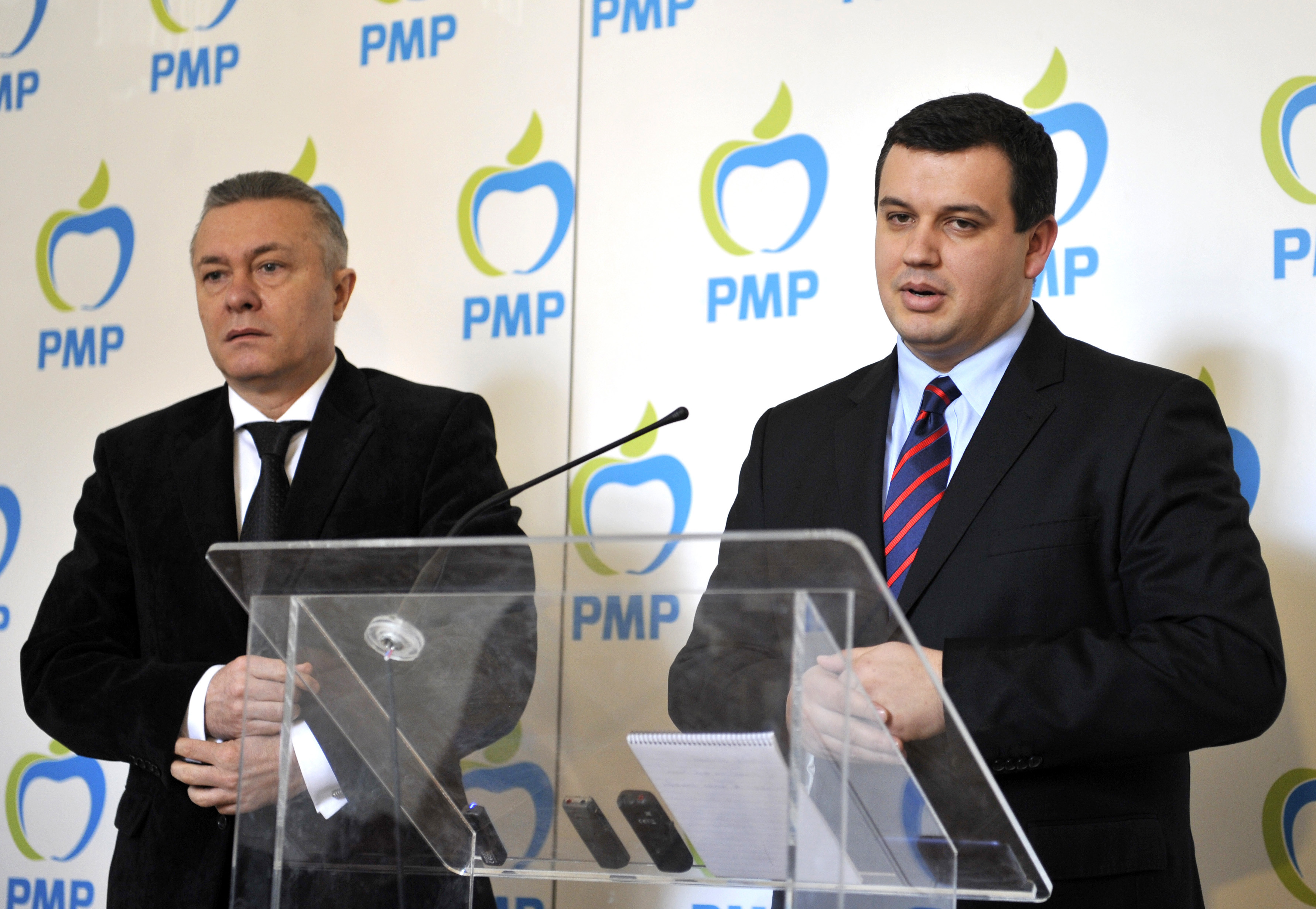 Scandal în PMP, între Diaconescu și Tomac. Actualul președinte, blocat pe Facebook-ul PMP
