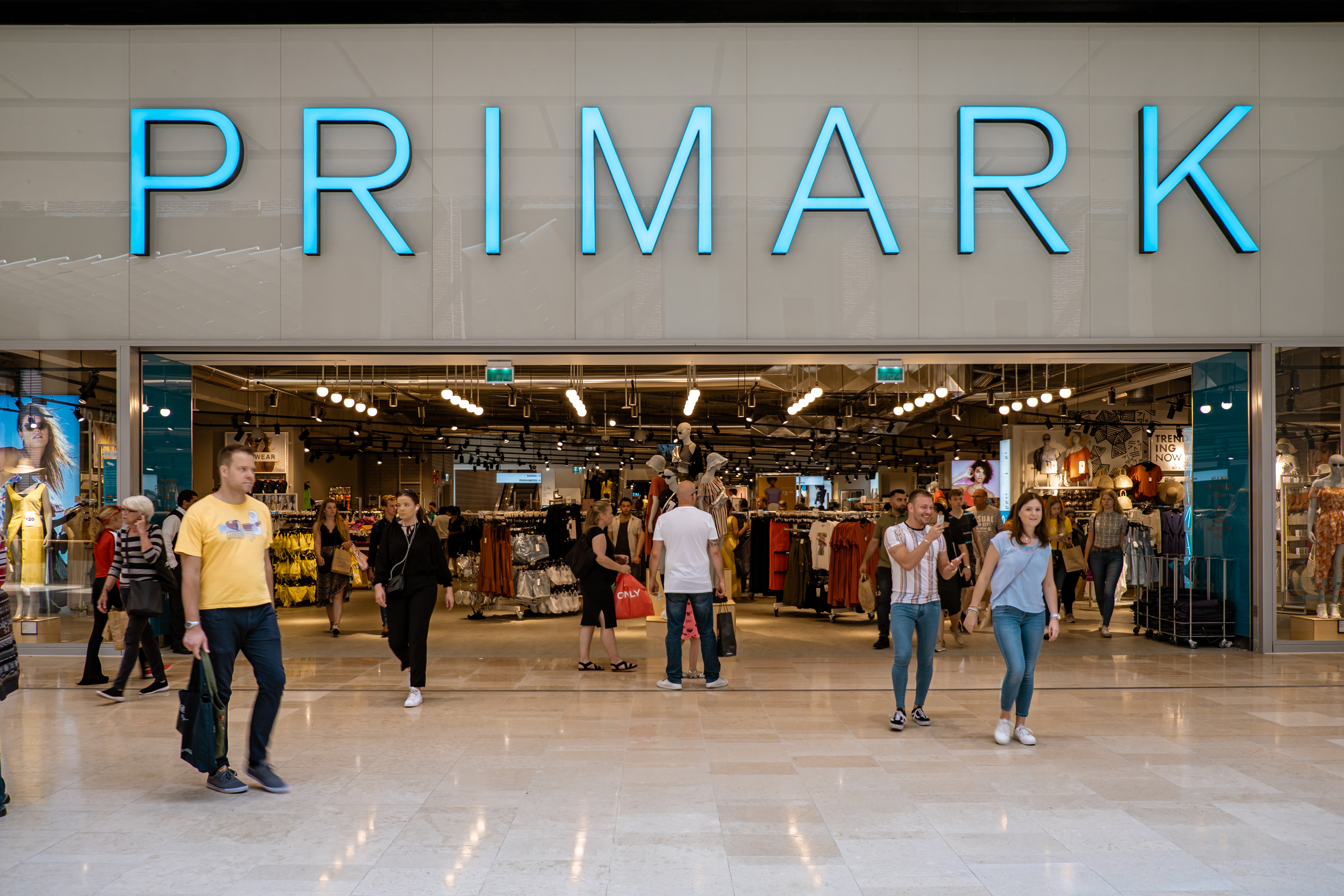 Primul magazin Primark din România se va deschide la finele anului în Park Lake