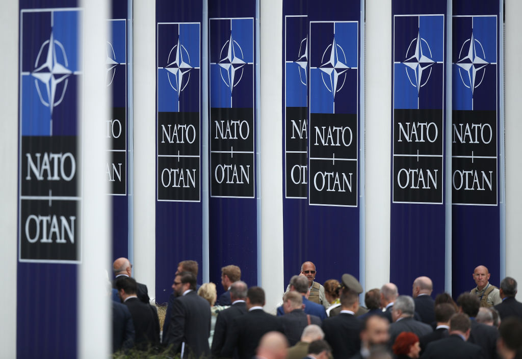 LIVE UPDATE Criza din Ucraina. NATO trimite avioane şi vapoare în Europa de Est