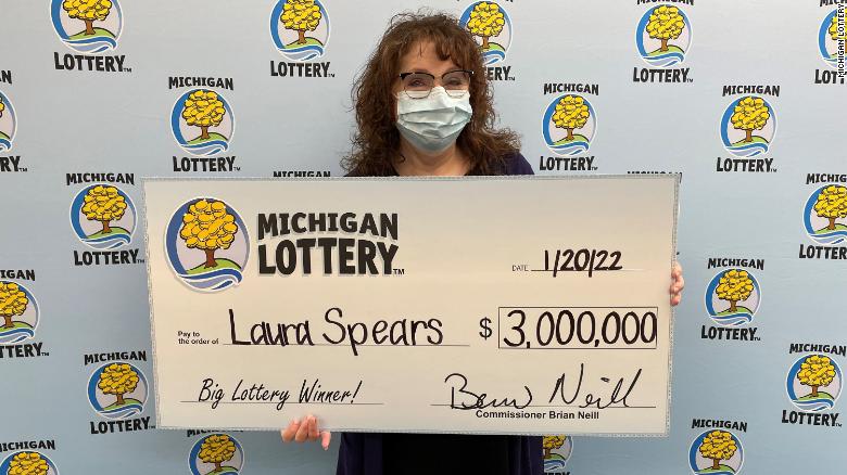 O femeie din SUA a câștigat 3 milioane de dolari la loto după ce și-a verificat căsuța spam căutând un alt mail