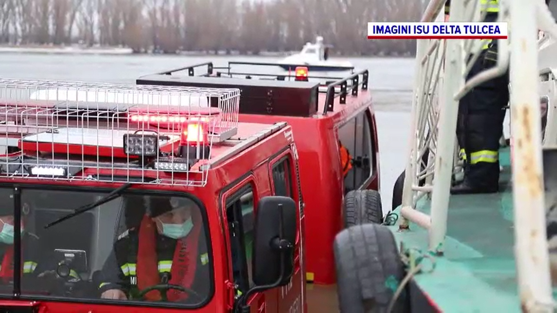 Exercițiu româno-ucrainean în Delta Dunării. Pompierii din cele două țari au participat la o simulare a unui accident naval
