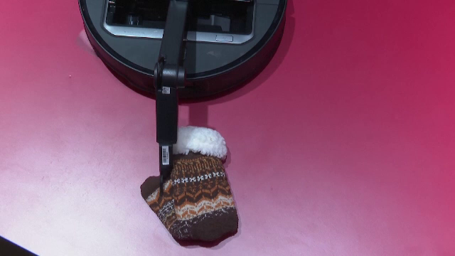 Aspiratorul robot care adună hainele de pe jos, vedeta t&acirc;rgului de tehnologie din Las Vegas. &bdquo;Va fi o schimbare uriașă&rdquo;