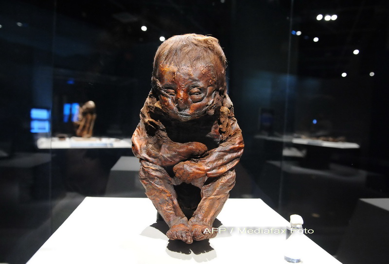 Bebelusul-mumie! Are 6.500 de ani - Imaginea 3