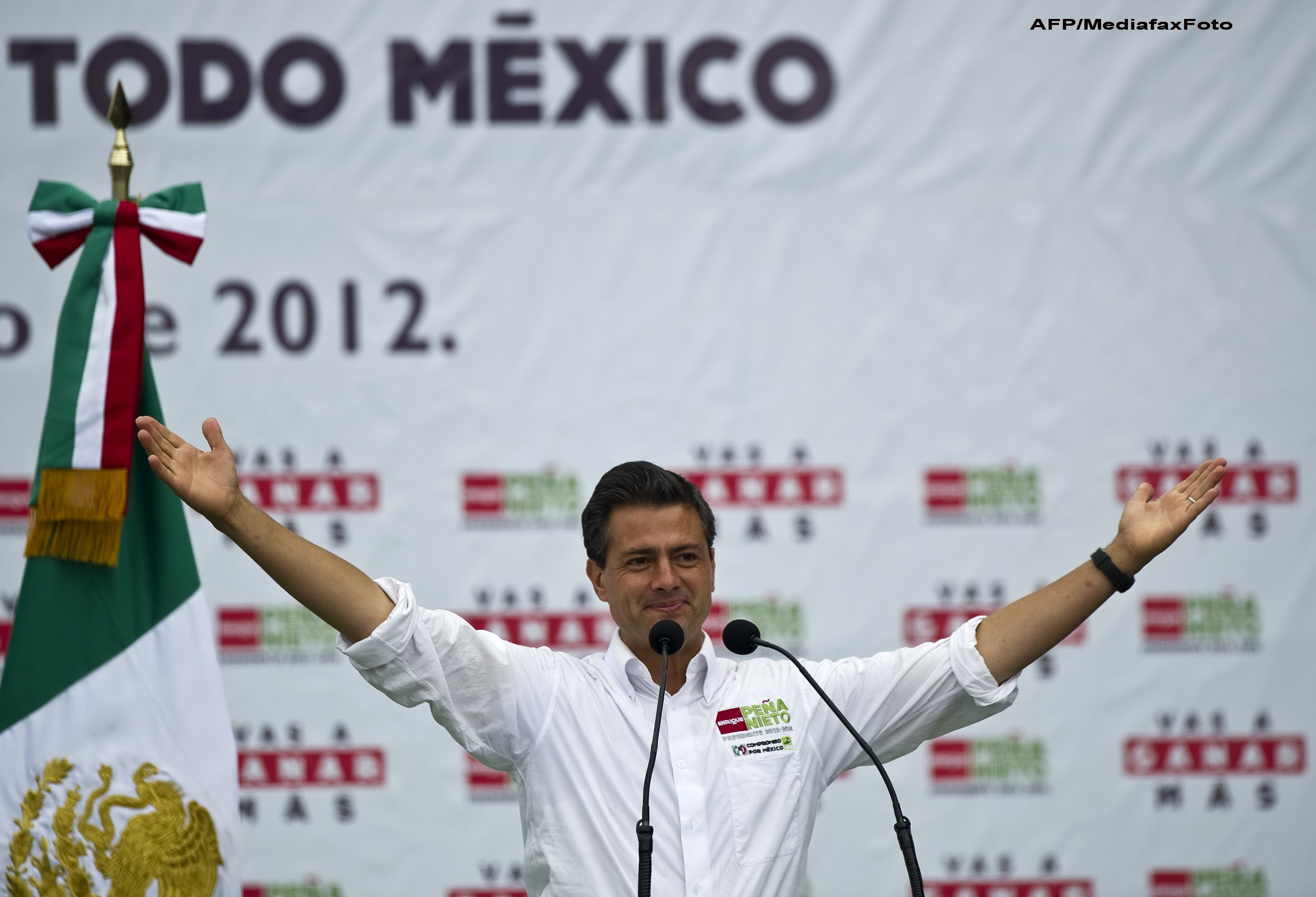 Enrique Pena Nieto este noul presedinte al Mexicului. Partidul sau, criticat pentru coruptie