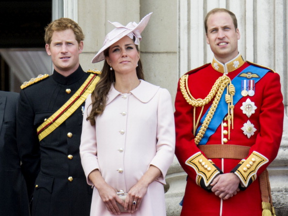 Presa britanica: Kate Middleton va naste astazi. Cum va fi primit de londonezi bebelusul regal