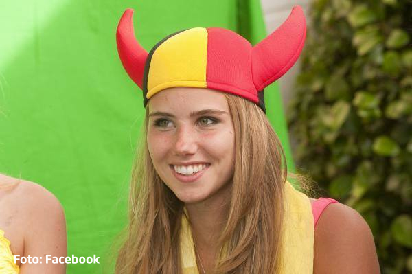 Ce i s-a intamplat unei tinere din Belgia dupa ce a mers la Campionatul Mondial. Acum o cunoaste o lume intreaga. FOTO - Imaginea 4