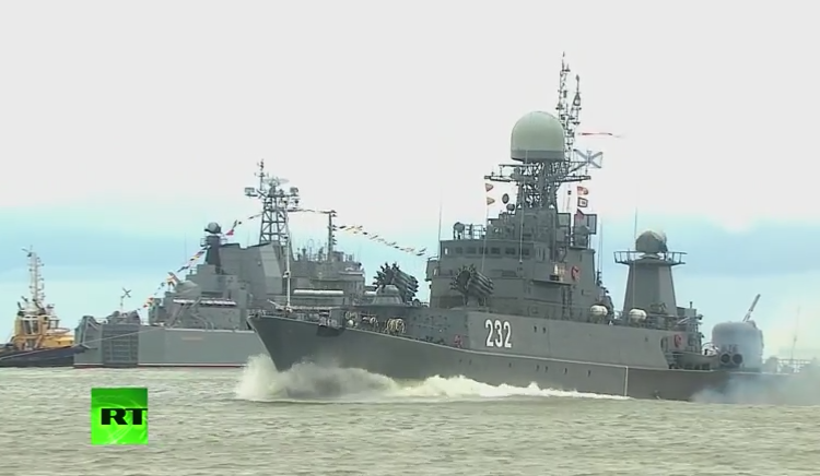 Momentul in care o nava de razboi rateaza lansarea unei rachete chiar de Ziua Marinei Ruse. Reactia lui Vladimir Putin. VIDEO