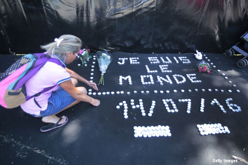 Suferinta barbatului care si-a pierdut aproape toata familia in atentatul de la Nisa: 