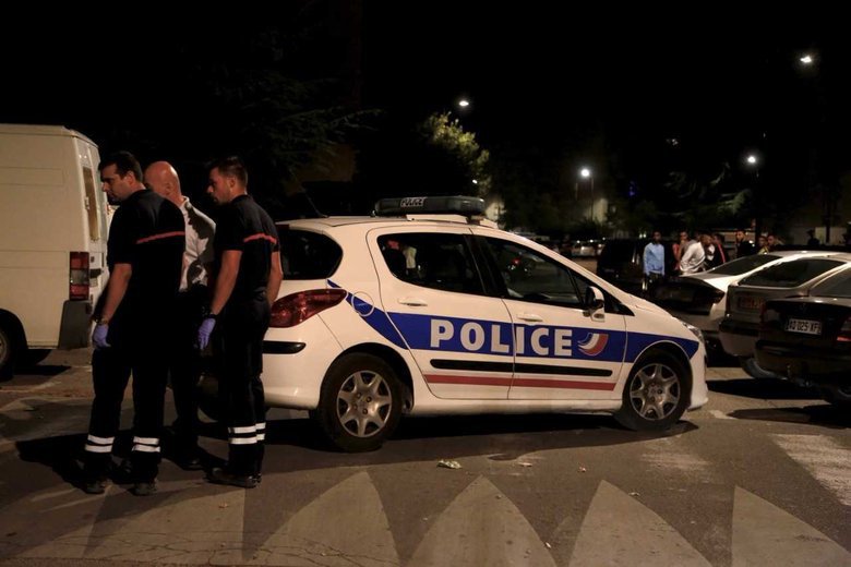 Atac armat in apropierea unei moschei din sudul Frantei. 8 persoane au fost ranite, intre ele si o fetita de 7 ani