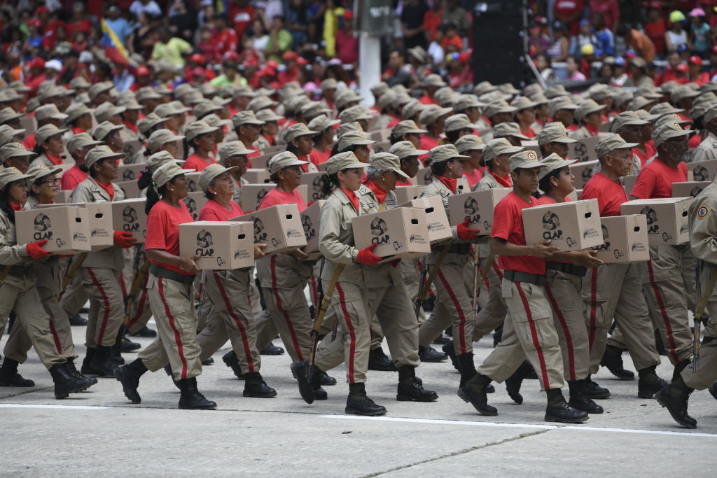 Paradă militară impresionantă organizată de Maduro în Venezuela - Imaginea 9