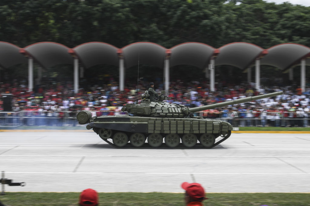 Paradă militară impresionantă organizată de Maduro în Venezuela - Imaginea 5