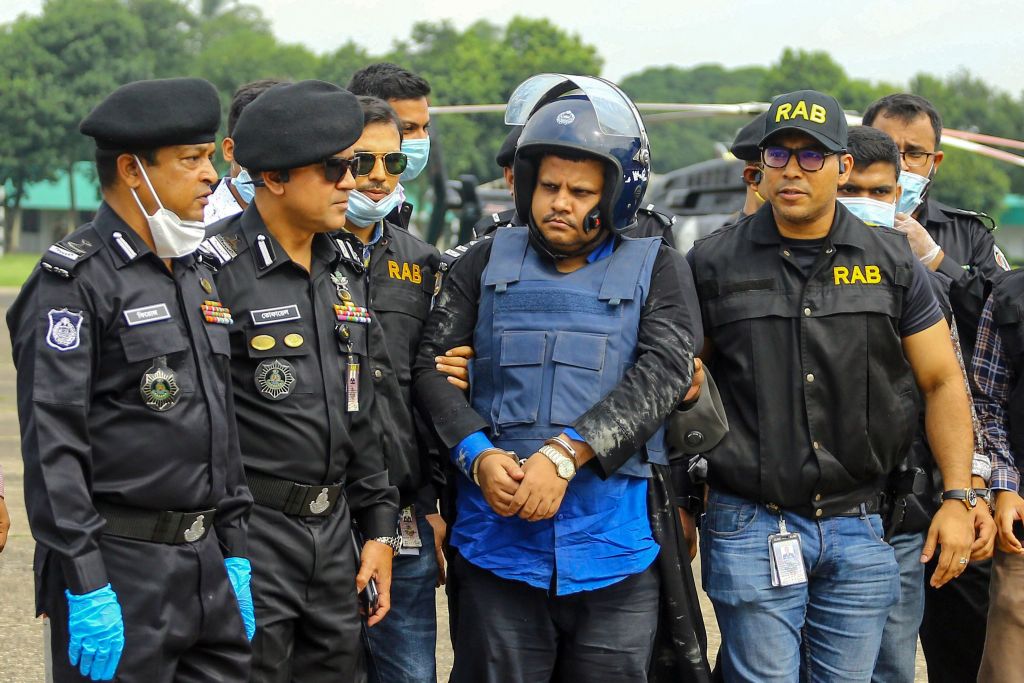 Proprietarul unui spital din Bangladesh, arestat pentru falsificarea a mii de teste pentru Covid-19