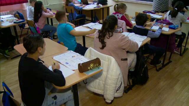 Politicienii vor să rescrie sistemul de educaţie din România. În ce constă proiectul 
