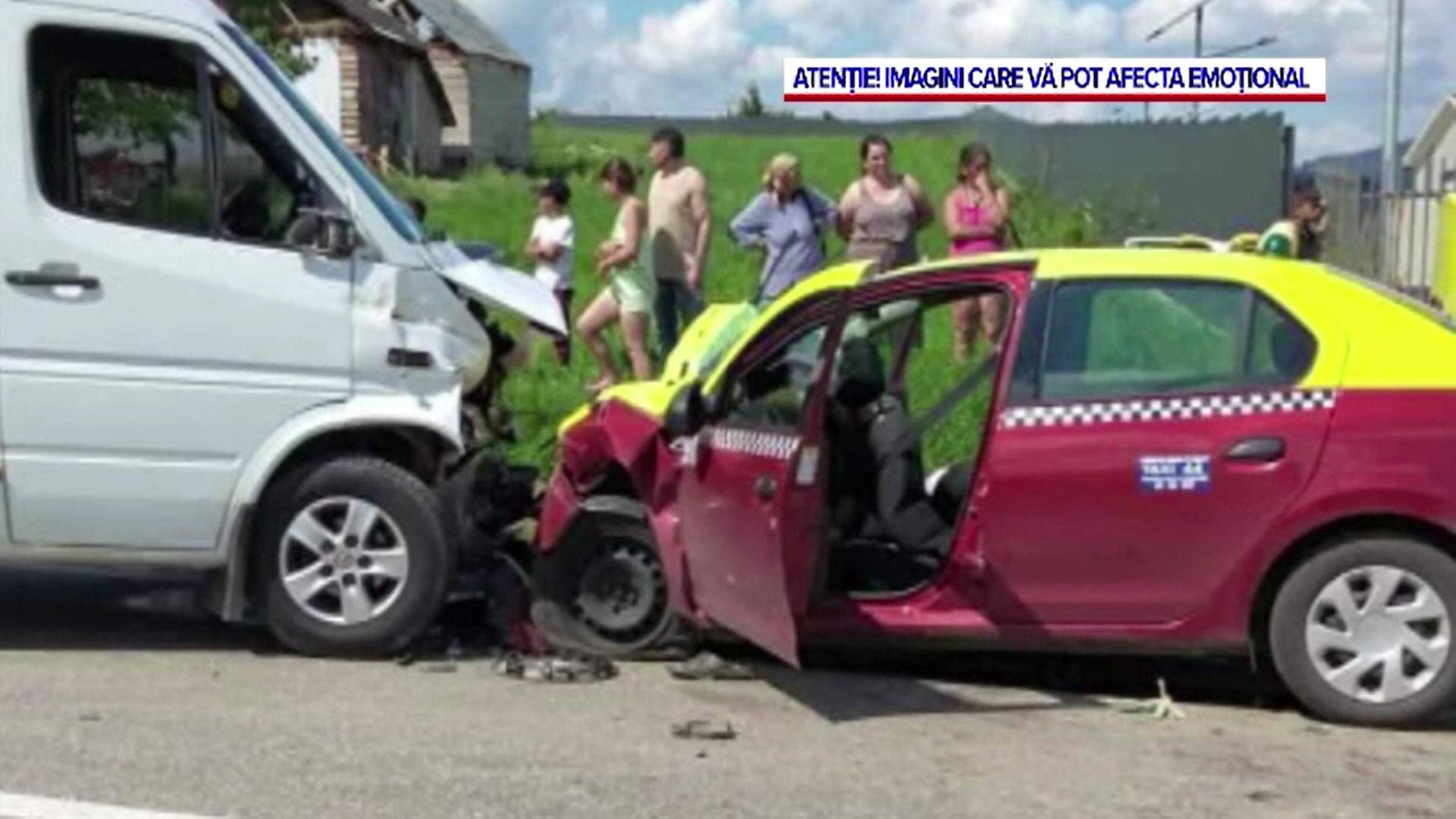 O femeie a murit, iar alte 4 persoane sunt în stare critică din cauza unui tânăr care a condus fără permis