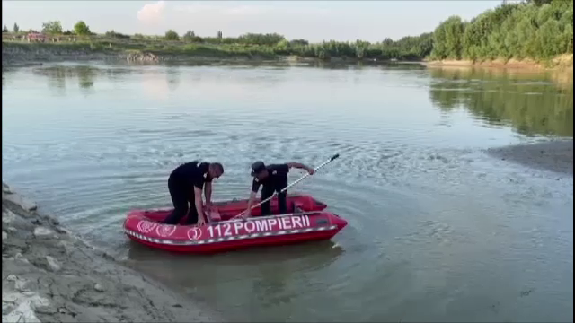Echipajele de salvare din Galați caută 2 copii în apele râului Siret. Un localnic a anunțat poliția