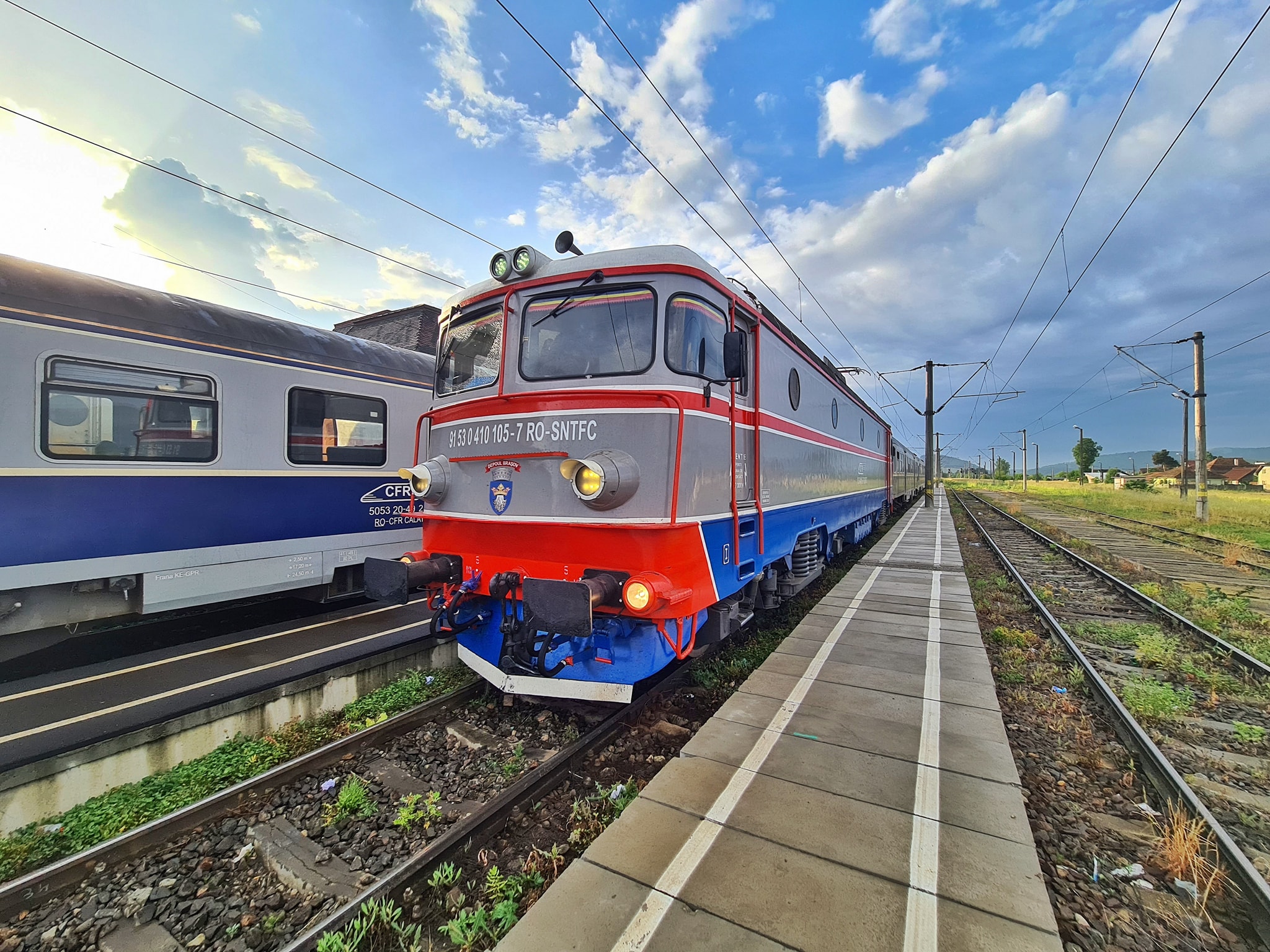 Imagine virală. Cum a fost surprinsă o femeie care circula cu trenul, pe ruta Constanța - București