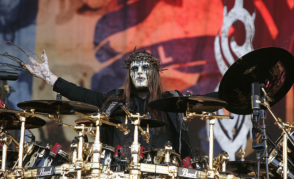 Joey Jordison, baterist şi membru fondator al trupei Slipknot, a murit la vârsta de 46 de ani