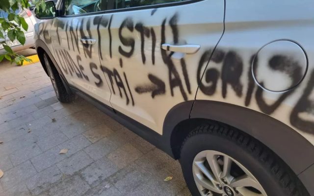 Mașina Președintelui Judecătoriei Medgidia a fost vandalizată. ”Ai grijă de tine, știu unde stai”