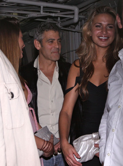 Chelnerita (numarul 2) care i-a sucit mintile lui George Clooney! - Imaginea 3