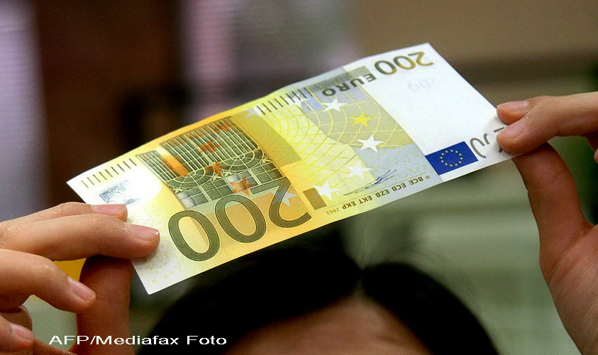 4.3210. Cursul leu-euro, numaratoare inversa catre o problema pentru cei cu credite in moneda unica