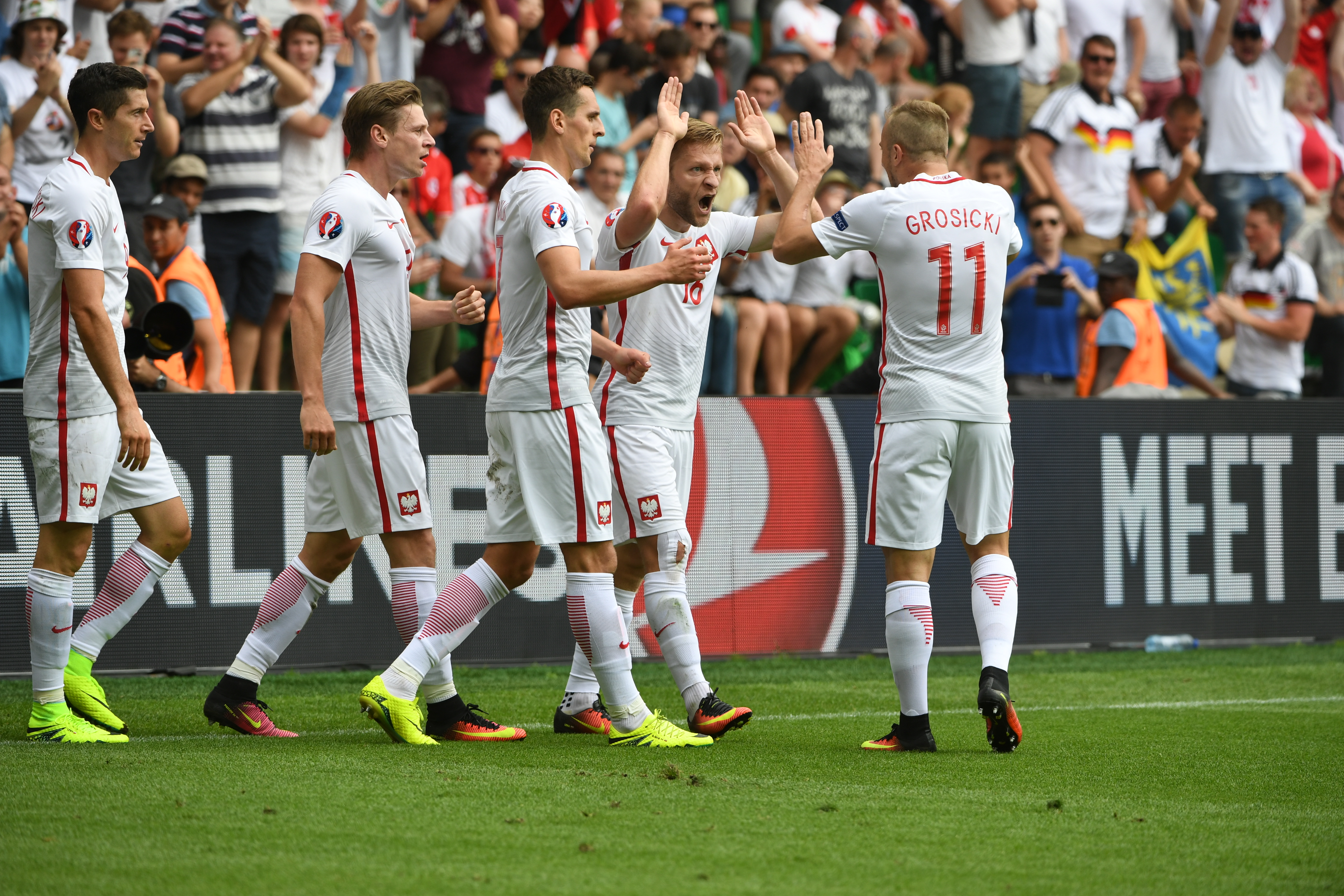 ELVETIA - POLONIA 4-5 (1-1). Polonia e in sferturi la UEFA EURO 2016 dupa lovituri de la 11 metri