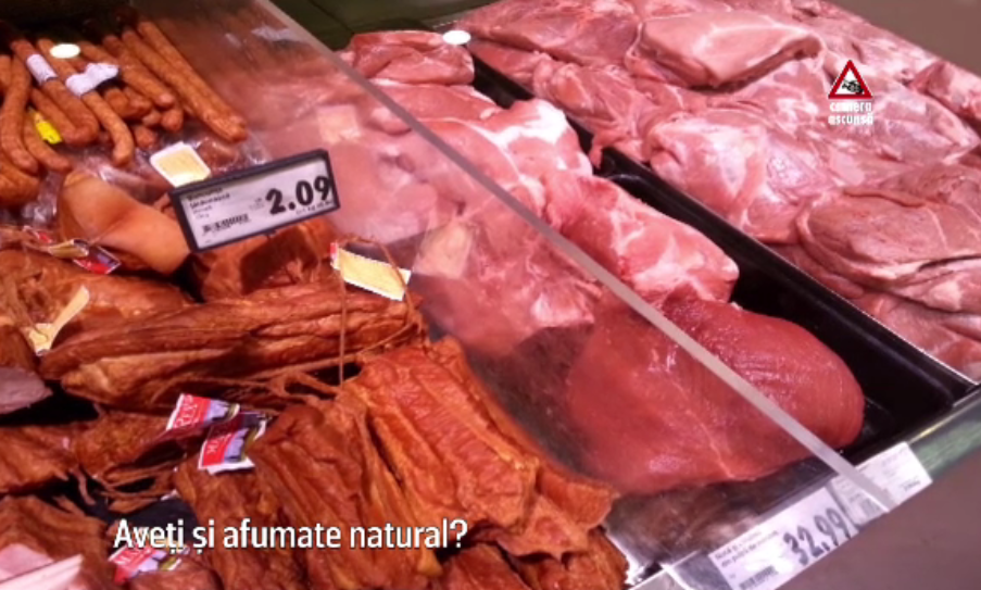 Injectate cu fum si etichetate fals. Afacerea profitabila cu produsele afumate din carne. Reportaj cu CAMERA ASCUNSA